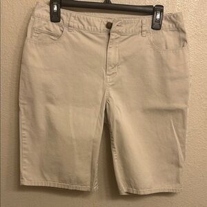 Coldwater Creek Natural Fit Women Tan Shorts Size 8
